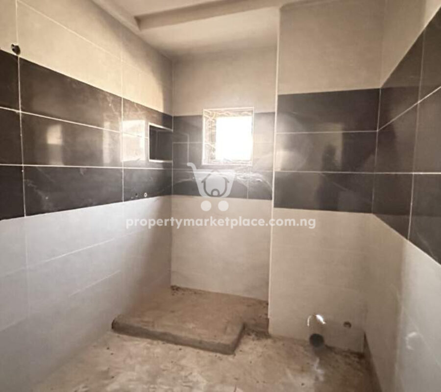 Solidly built 4 bedroom terrace duplex with Bq – semi finish