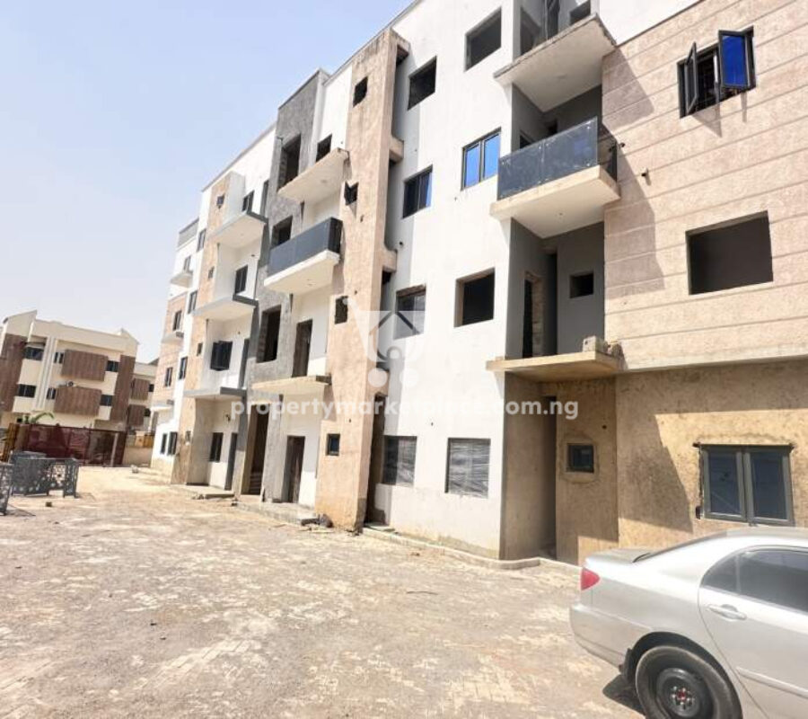 Luxurious 3 bedroom flat with Bq (shell level)