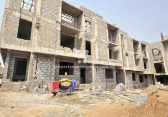 Modern 4 bedroom terrace duplex with Bq