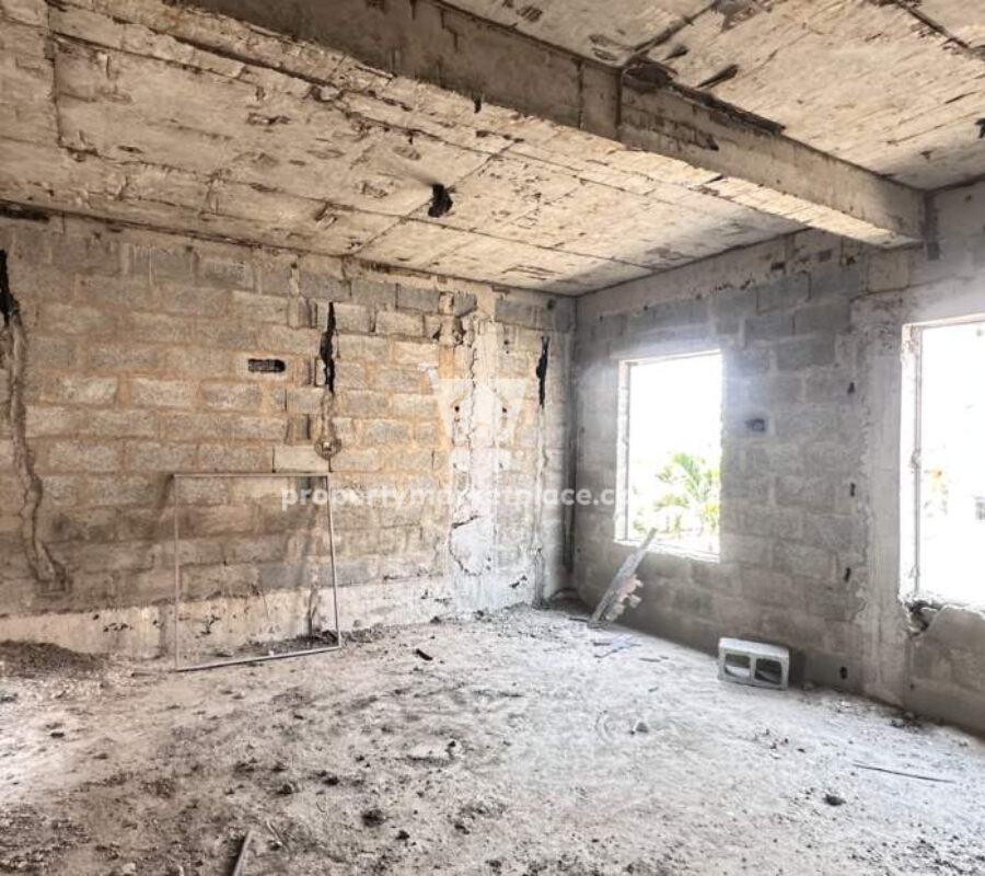 Modern 4 bedroom terrace duplex with Bq