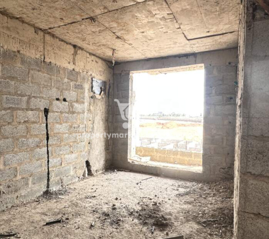 Modern 4 bedroom terrace duplex with Bq