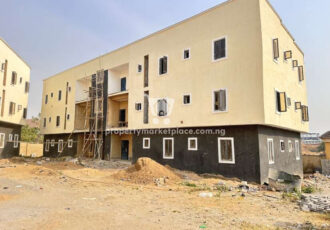 Massive 3 bedroom flat with Bq