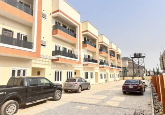 Luxurious 4 bedroom terrace duplex with Bq