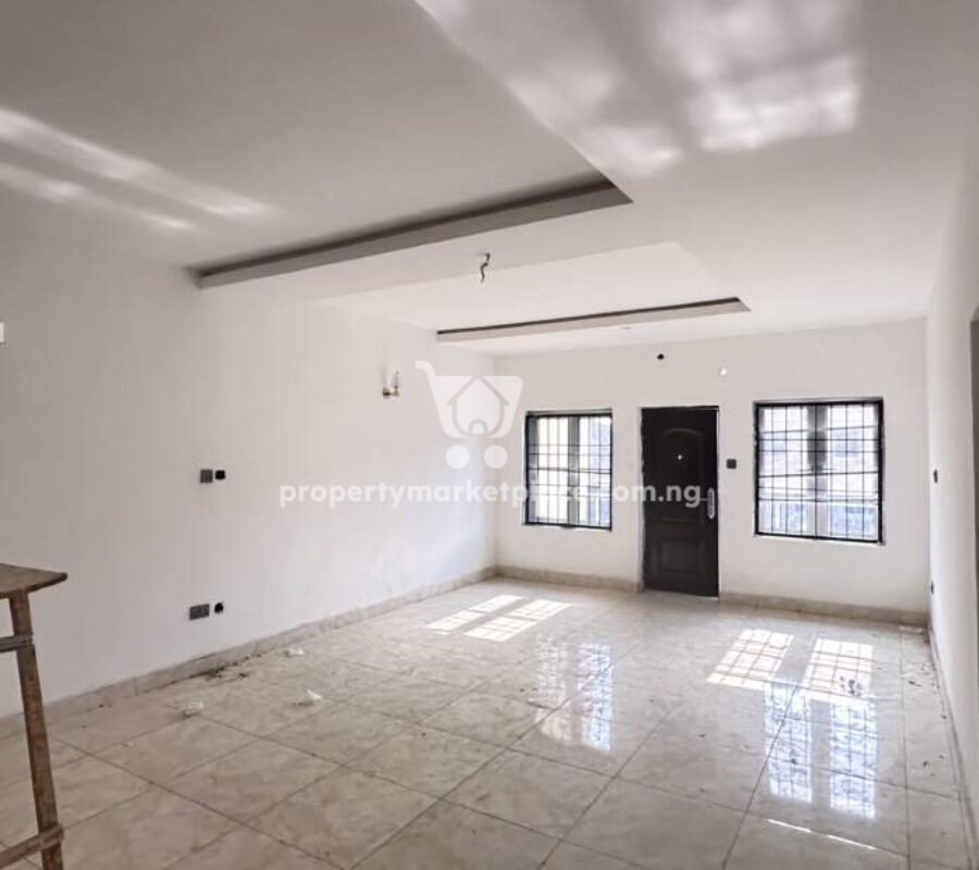 Luxurious 4 bedroom terrace duplex with Bq