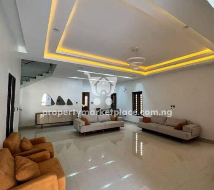 Superbly finished 4 bedroom detached duplex with Bq