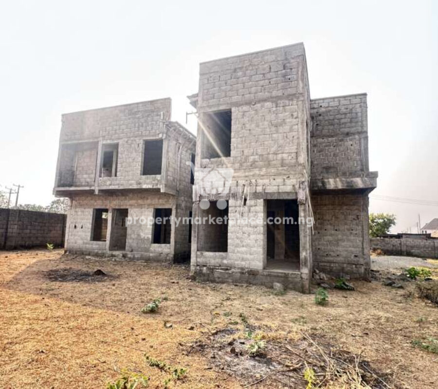 Solidly built 2 bedroom terrace duplex