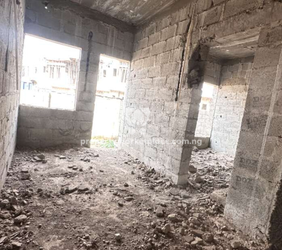 Solidly built 2 bedroom terrace duplex