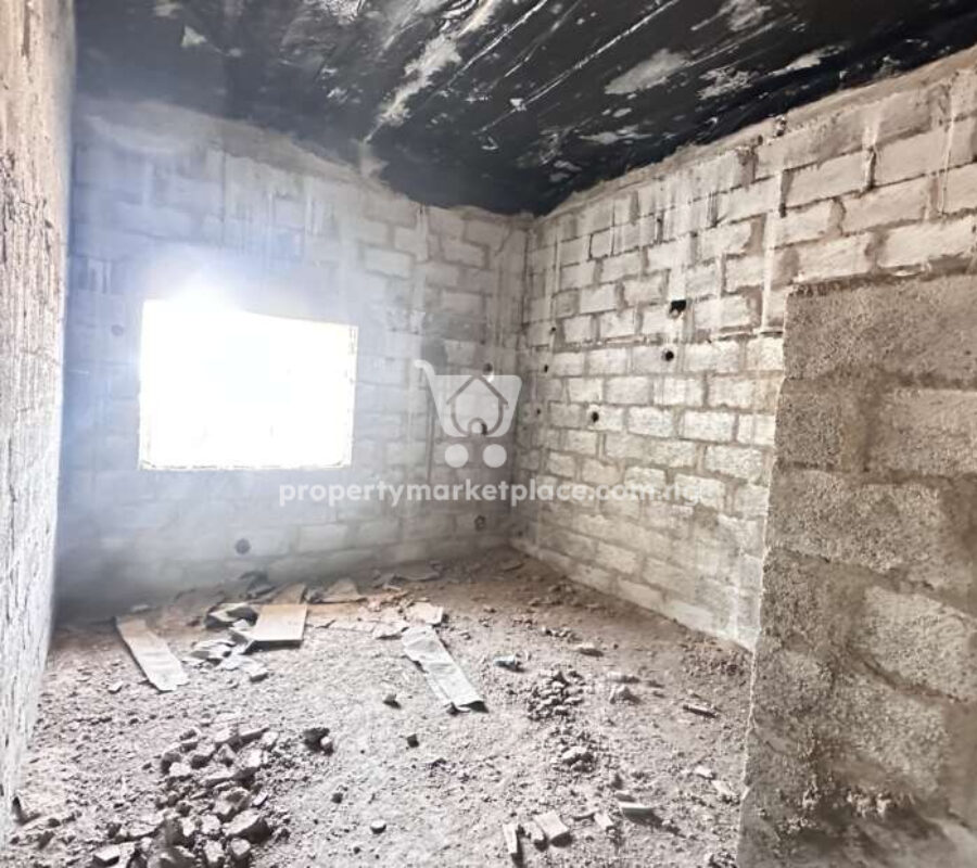 4 bedroom terrace duplex with Bq (carcass)