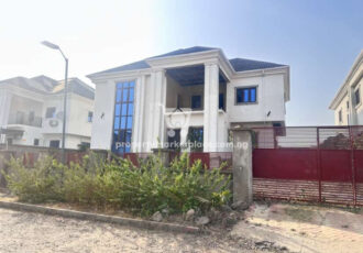 Massive 4 bedroom detached duplex in a secured estate