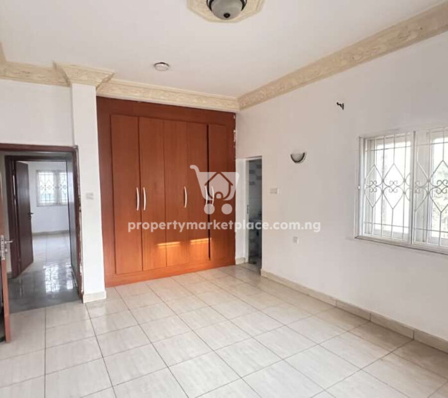 Solidly built & luxurious 6 units of 3 bedroom flats