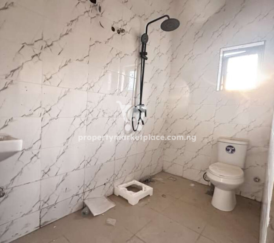 Massive 3 bedroom flat with Bq
