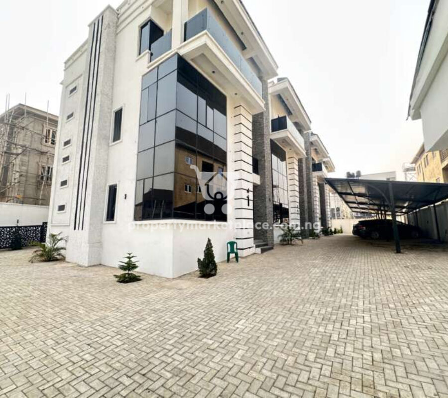Smart 4 bedroom terrace duplex with Bq