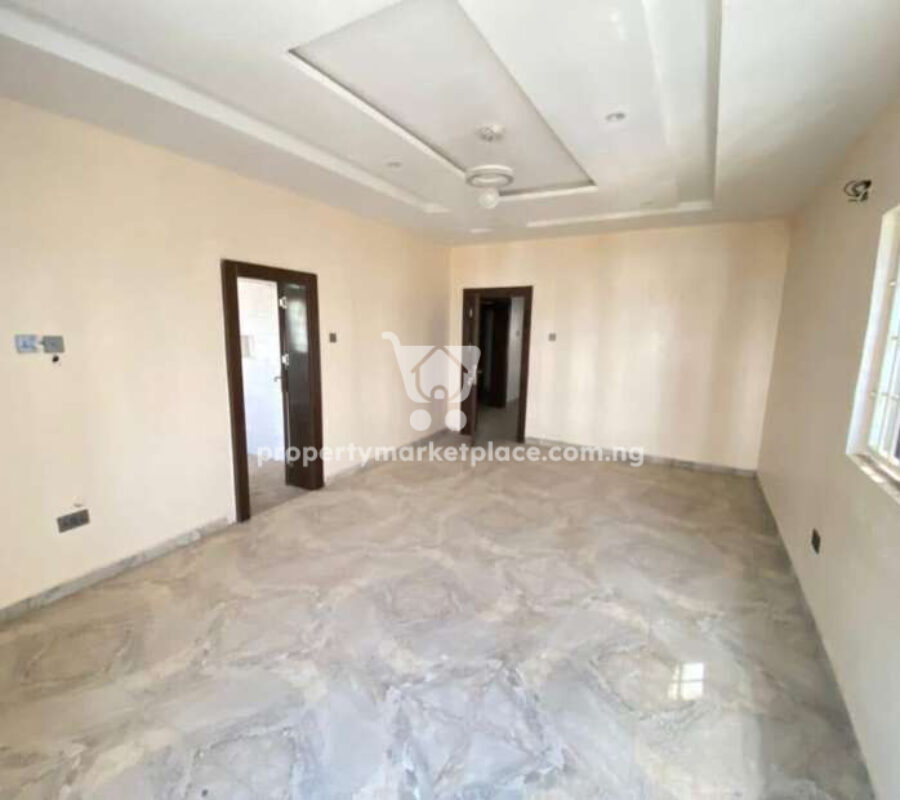 4 bedroom terrace duplex with Bq