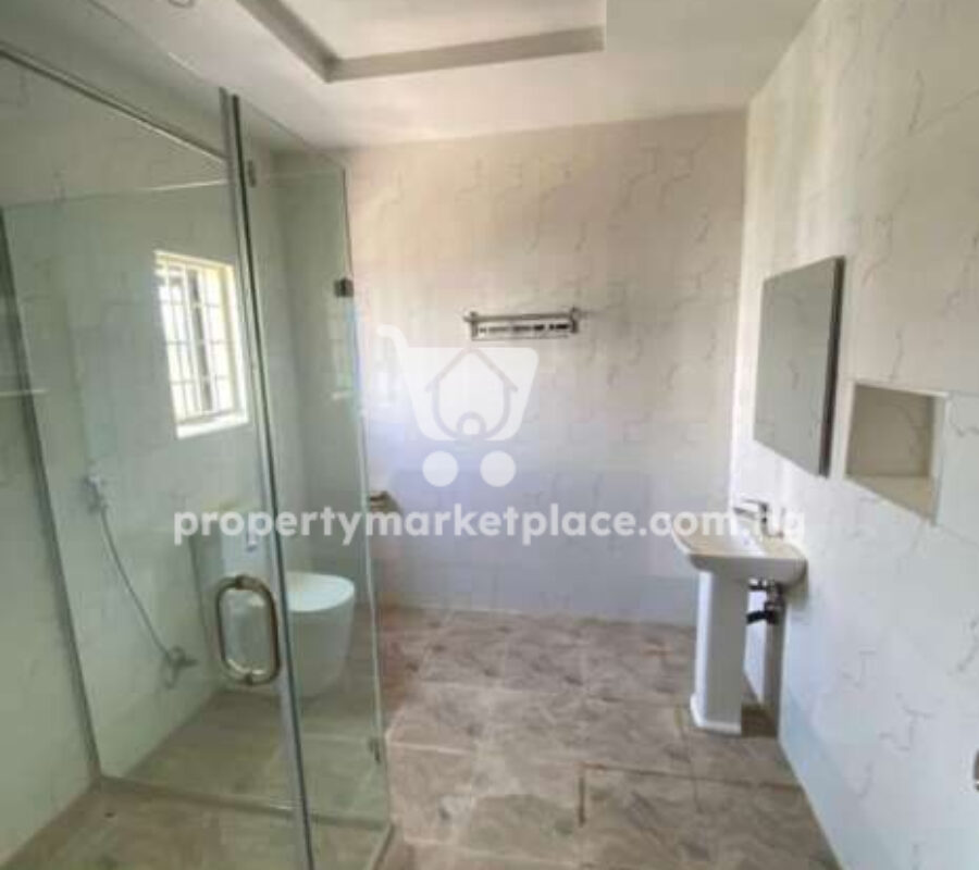 4 bedroom terrace duplex with Bq