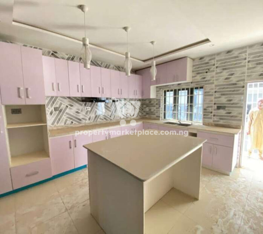 4 bedroom terrace duplex with Bq