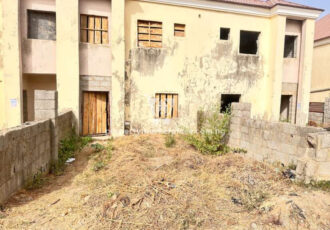 Luxurious 3 bedroom terrace duplex