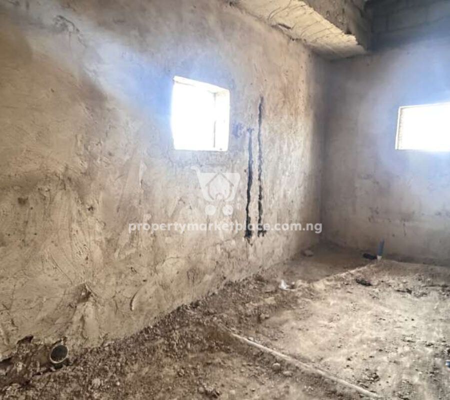Solidly built 5 bedroom detached duplex with Bq