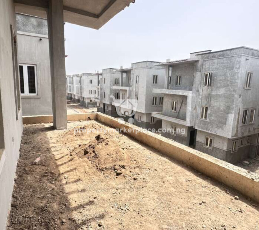 Solidly built 5 bedroom detached duplex with Bq