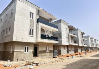 Solidly built 5 bedroom detached duplex with Bq