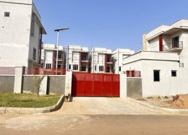 Exquisitely finished 5 bedroom terraced duplex with Bq