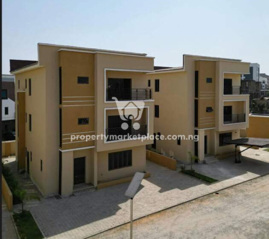 Superbly finished 5 bedroom detached duplex with Bq