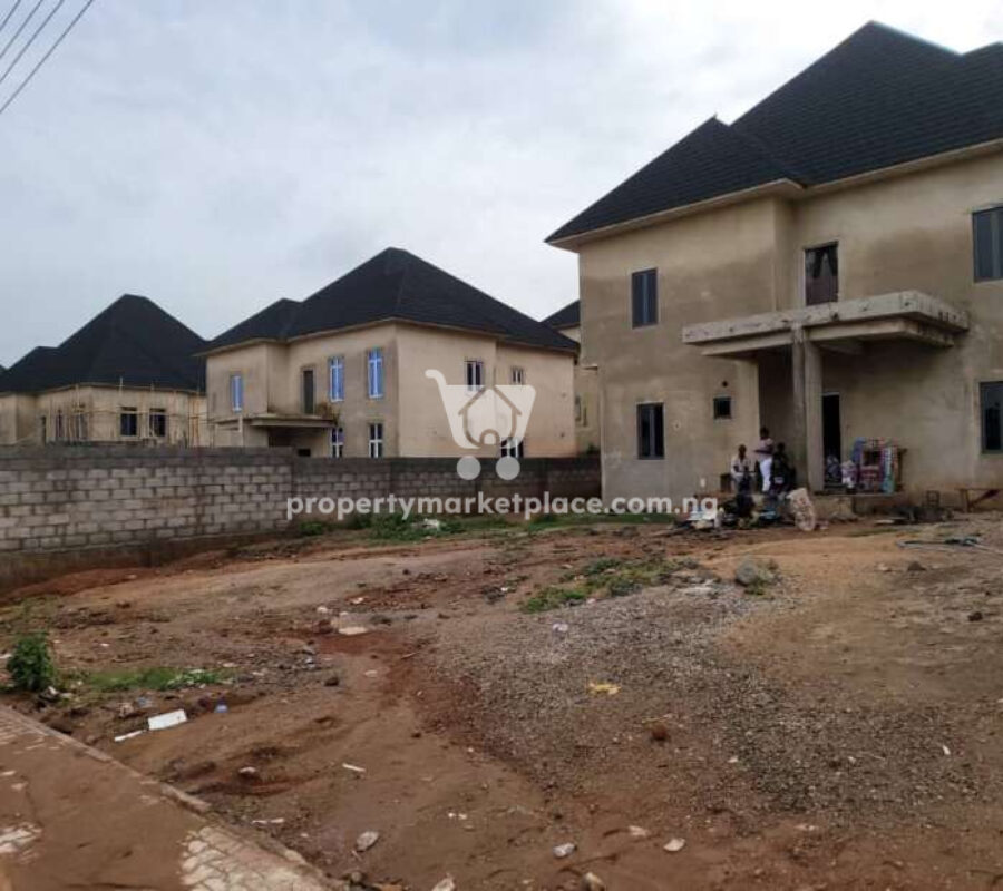 4 bedroom detached duplex with Bq (semi finished)