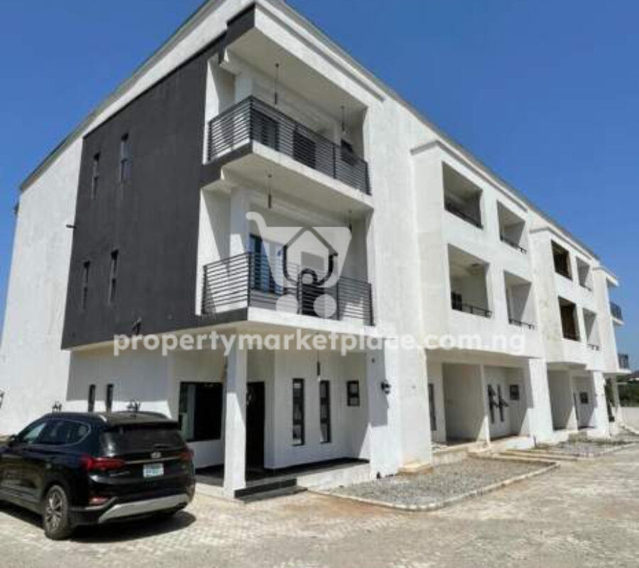 Exquisitely finished 4 bedroom terrace duplex with Bq