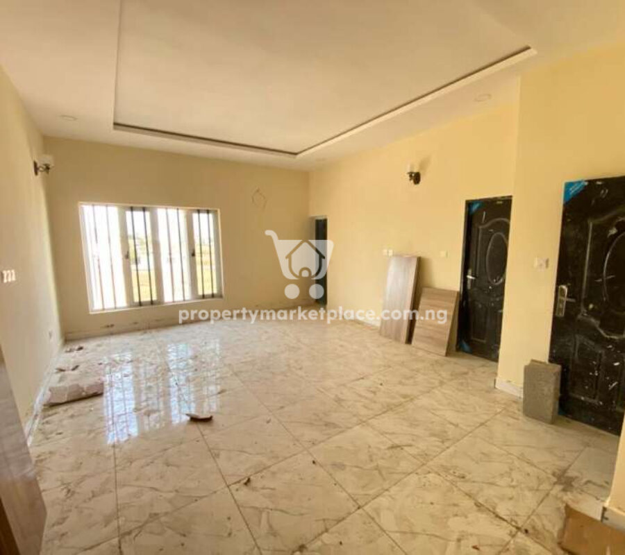 4 bedroom terrace duplex with Bq