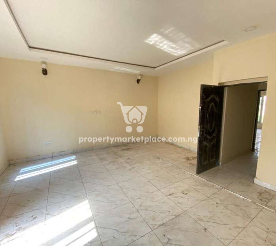 4 bedroom terrace duplex with Bq
