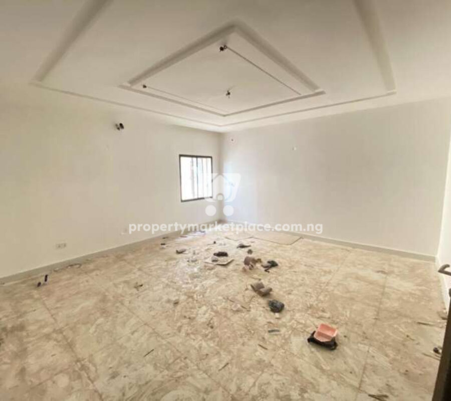 4 bedroom terrace duplex with Bq