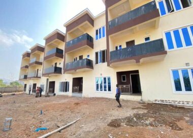 4 bedroom terrace duplex with Bq