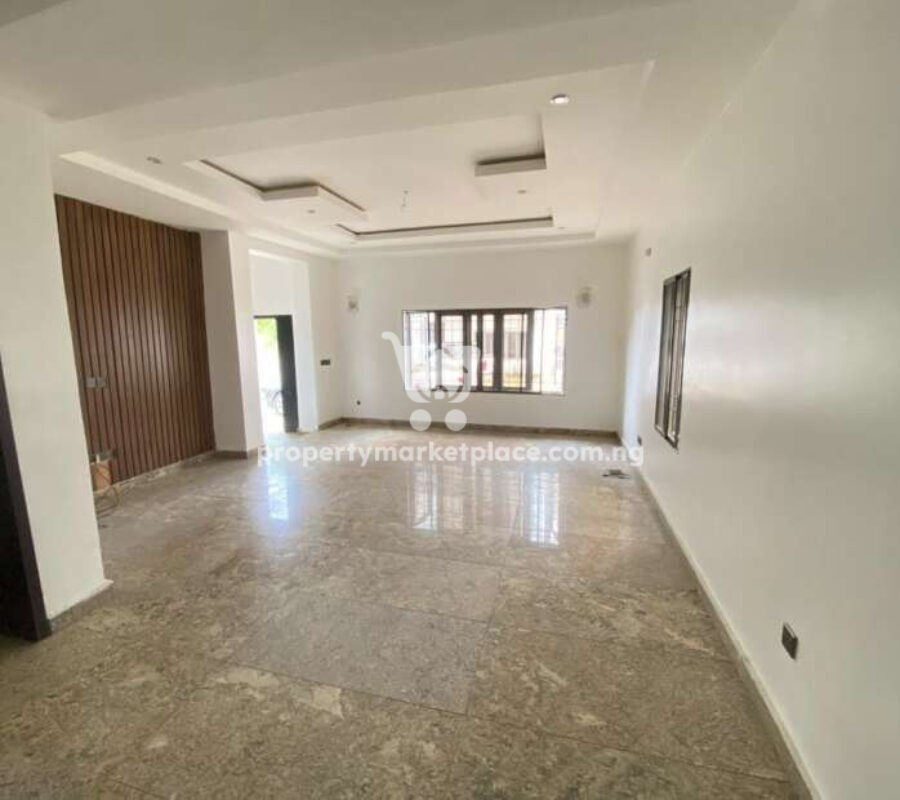 5 bedroom detached duplex with Bq in a mini estate