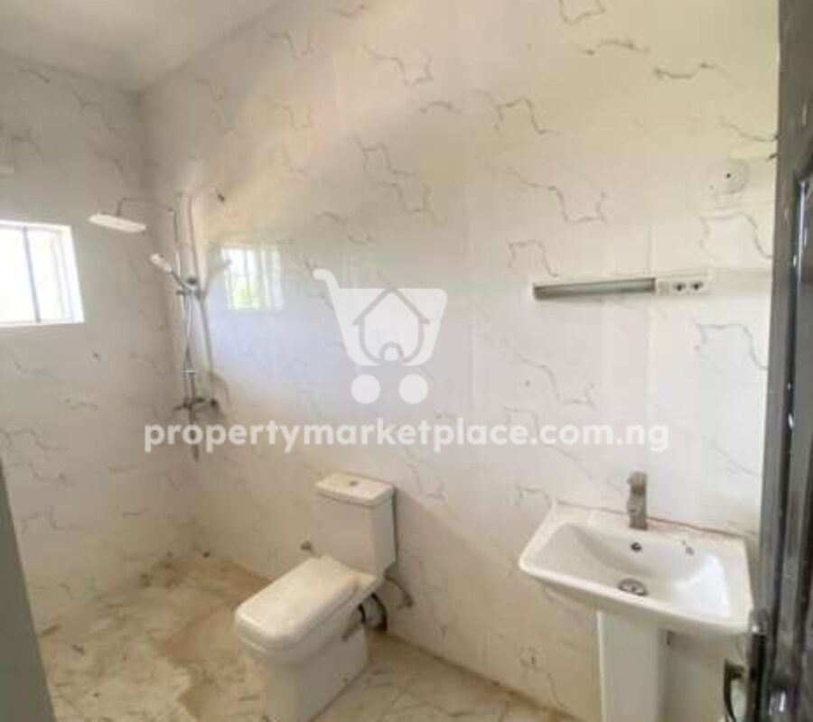4 bedroom terrace duplex with Bq