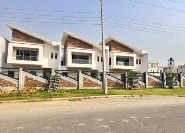 Exquisite 4 bedroom terrace duplex with Bq