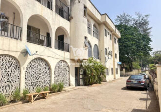 3 bedroom flat in a nice area