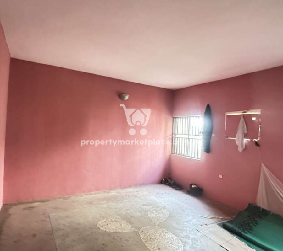3 bedroom flat in a nice area