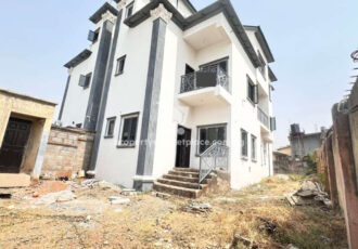 4 bedroom semi-detached duplex with Bq (private compound)