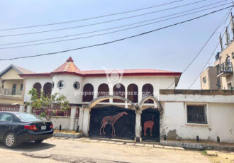 5 bedroom detached duplex with 3 rooms Bq