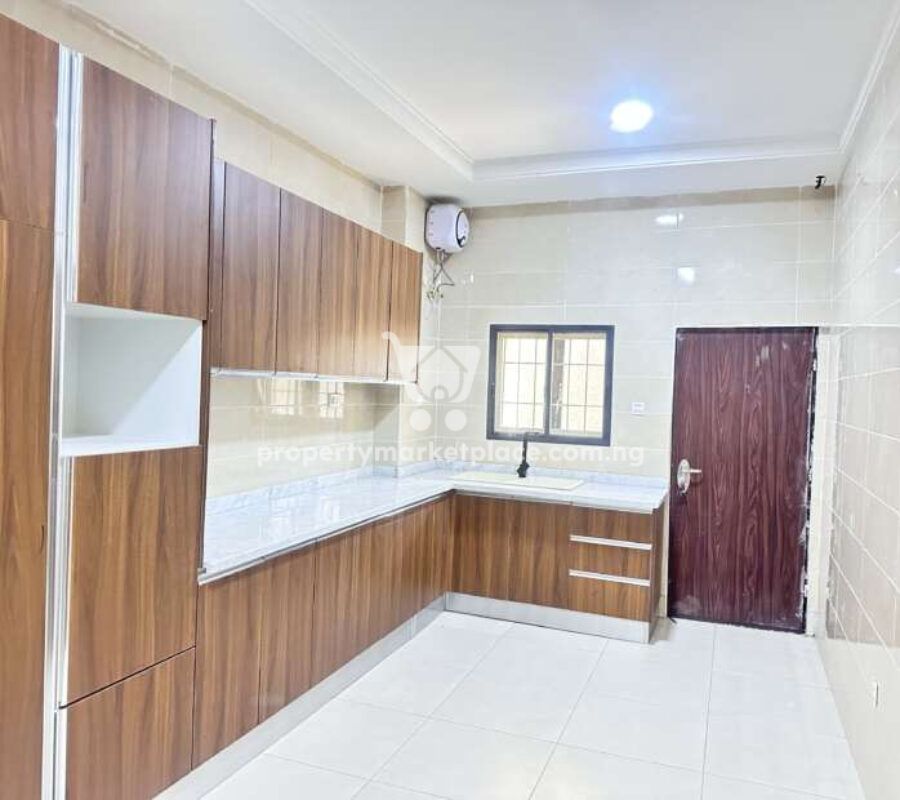 Superb 4 bedroom terrace duplex with Bq