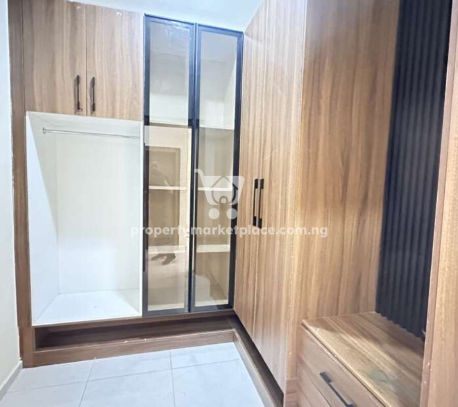 Superb 4 bedroom terrace duplex with Bq
