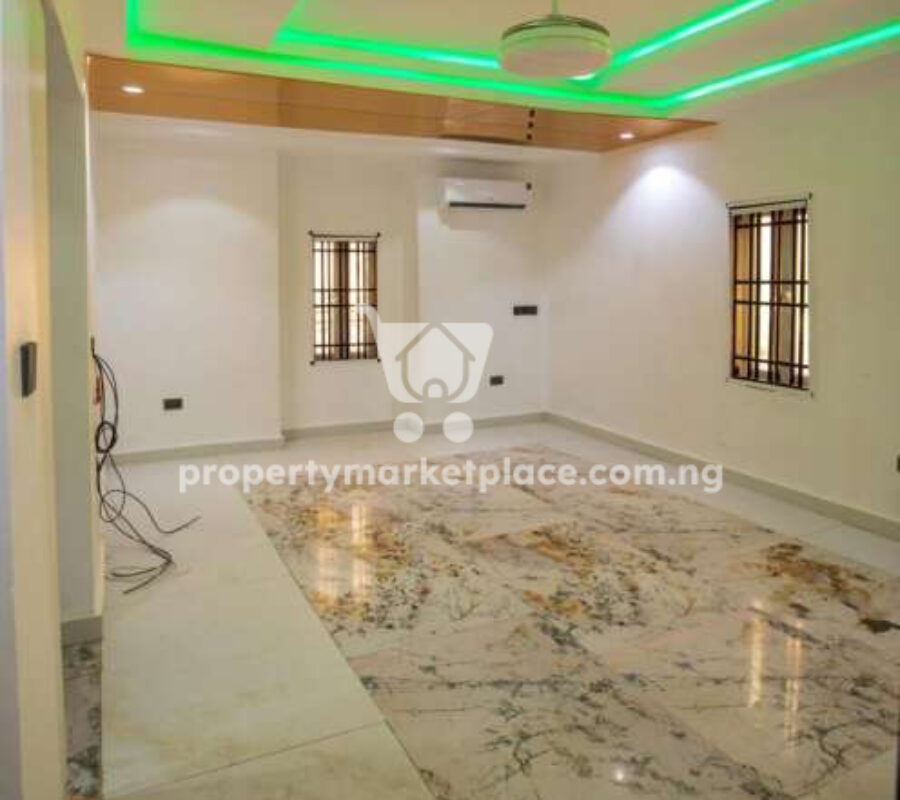 6 bedroom detached duplex & Bq with swimming pool