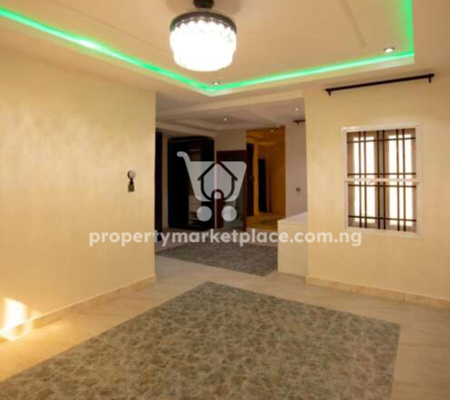 6 bedroom detached duplex & Bq with swimming pool
