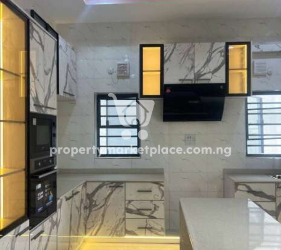 5 bedroom detached duplex with Bq and swimming pool