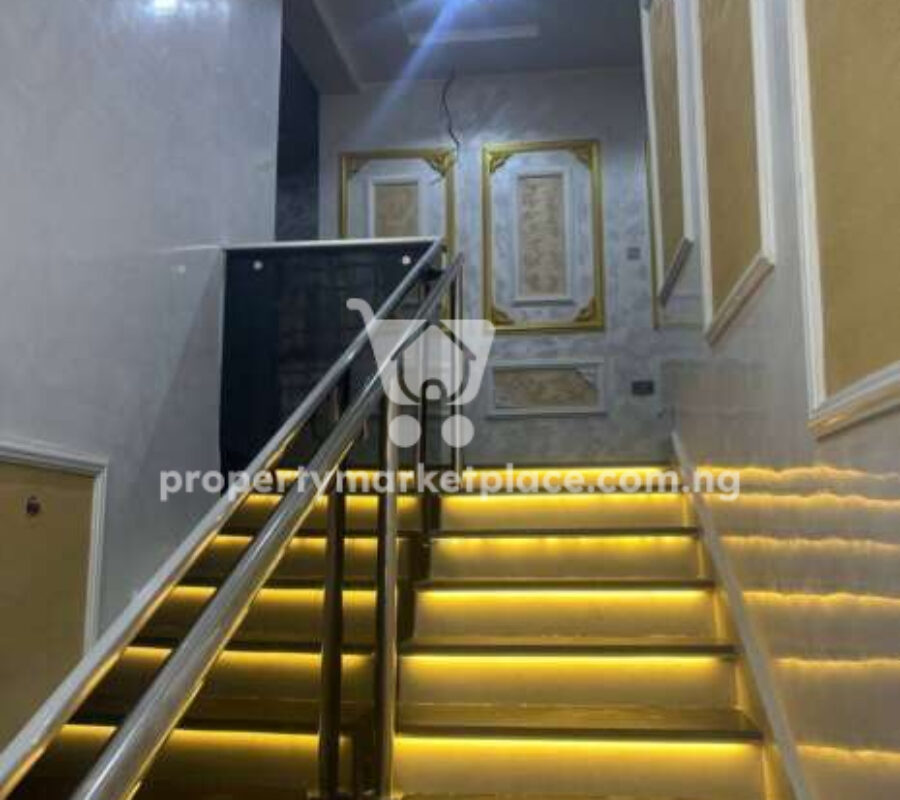 5 bedroom detached duplex with Bq and swimming pool