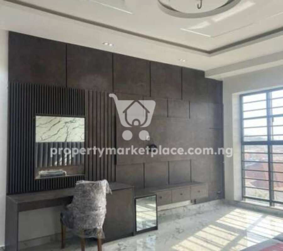 5 bedroom detached duplex with Bq and swimming pool