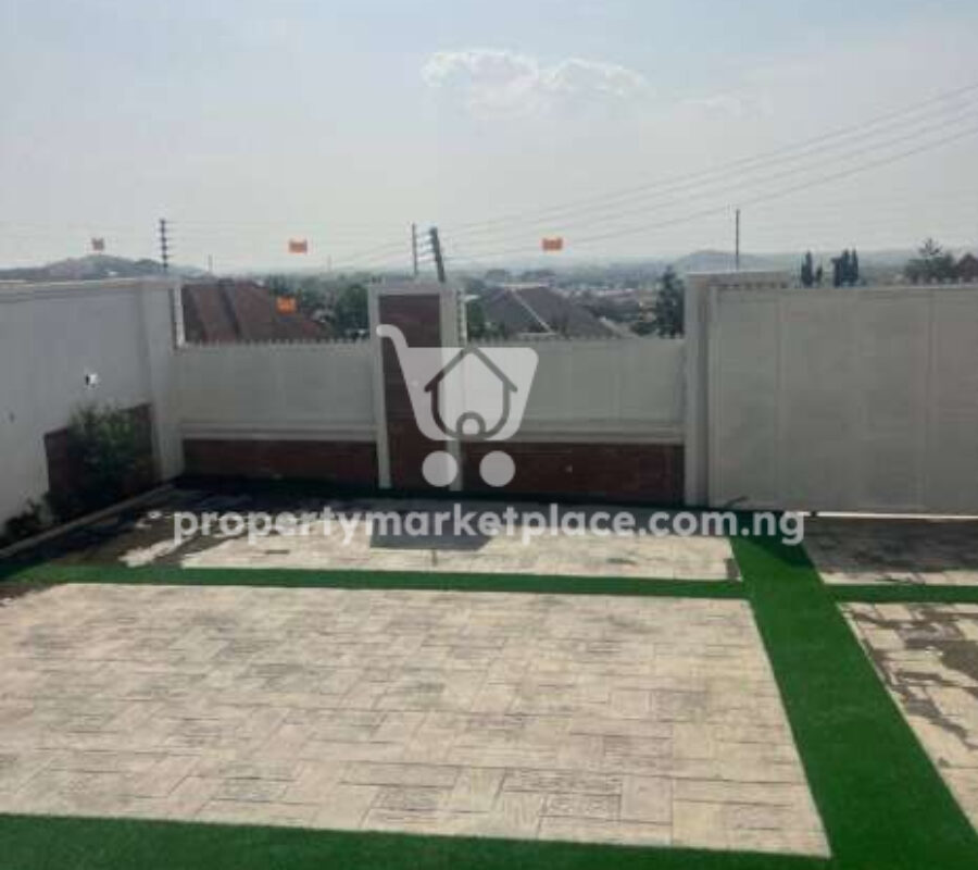 5 bedroom detached duplex with Bq and swimming pool
