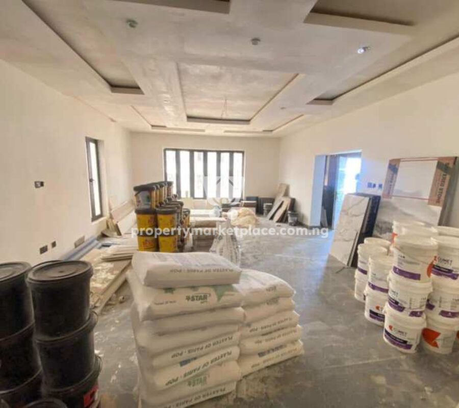 6 bedroom detached duplex with Bq