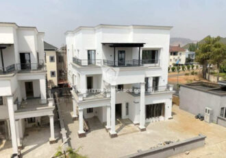 6 bedroom detached duplex with Bq