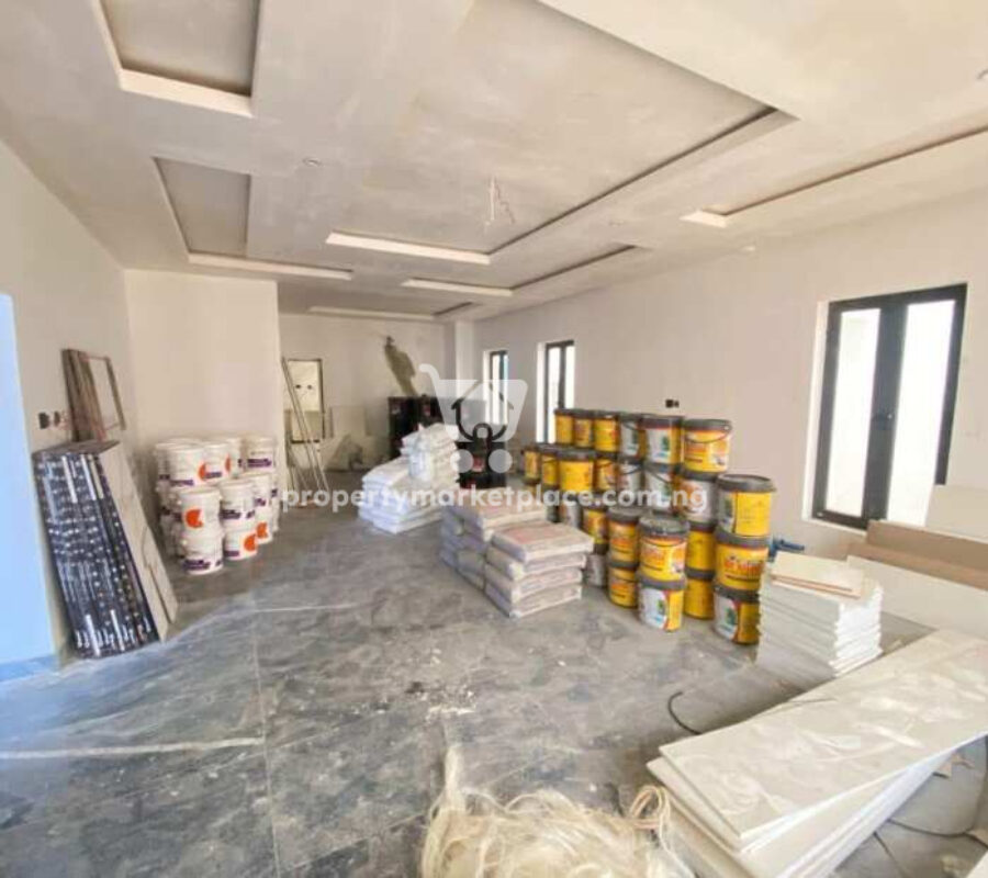 6 bedroom detached duplex with Bq