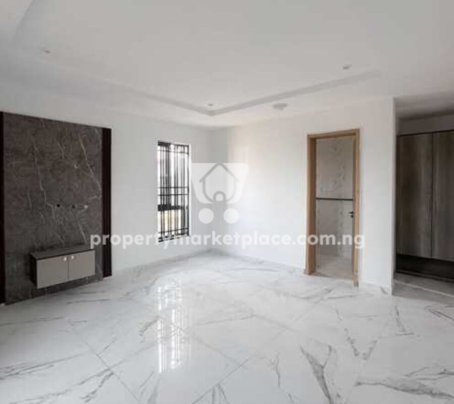 5 bedroom detached duplex & Bq with swimming pool